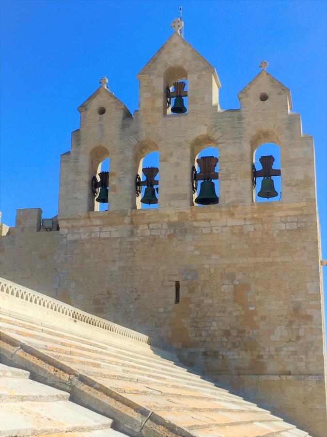 Hotel Lou Marques Saintes-Maries-de-la-Mer Buitenkant foto